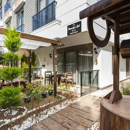 아파트 Unaloglu Suites *