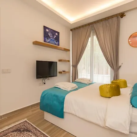 Unaloglu Suites * 안탈리아