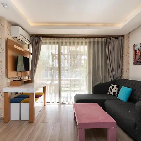 Unaloglu Suites 아파트 안탈리아