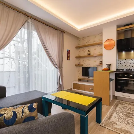 Unaloglu Suites *