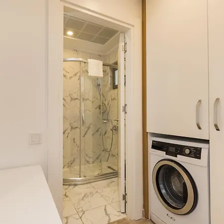 ünaloğlu Suites