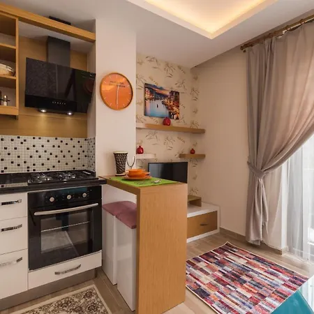 Unaloglu Suites *