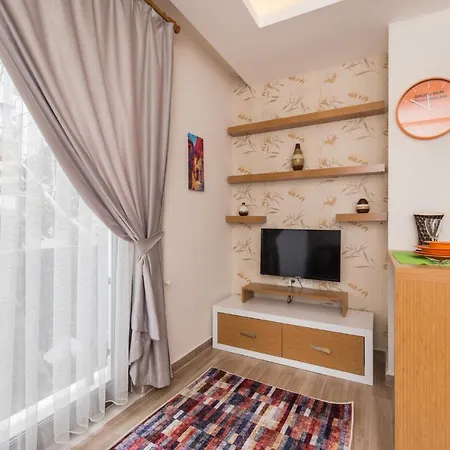 Unaloglu Suites Apartment